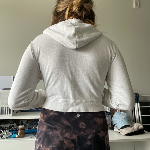 White brandy Melville zip up sweater - Picture 2 of 3